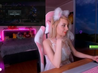 Fotogrāfijas __Cristal__ Hi. I'm Alice)Support in the top 100, please)Lovense in mу - work frоm 2tk! 20 tk - random, the most pleasant 2222 - 200 ces fireworks, cute cmile 22, show ass - 51, Ahegao 35, squirt 800.