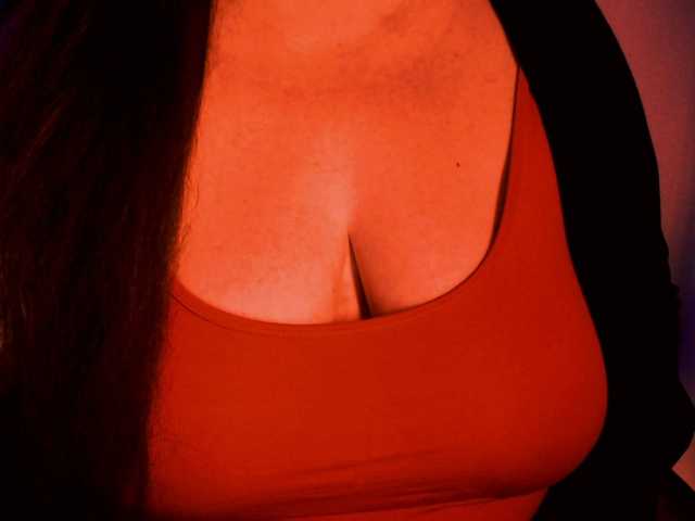Fotogrāfijas DianaSexxx Lovens from 1 token, --- watch camera c2s 45tk --- turn on my microphone 50 --- erotic correspondence 40 ---tits 350---ass 400--- group and private are open