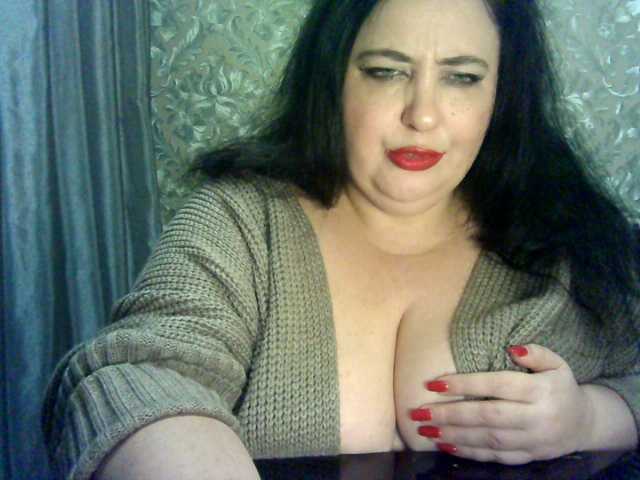 Fotogrāfijas hotangel-fun1 mistress with big boobs and hairy pussy gets orgasm from sex machine 300tk