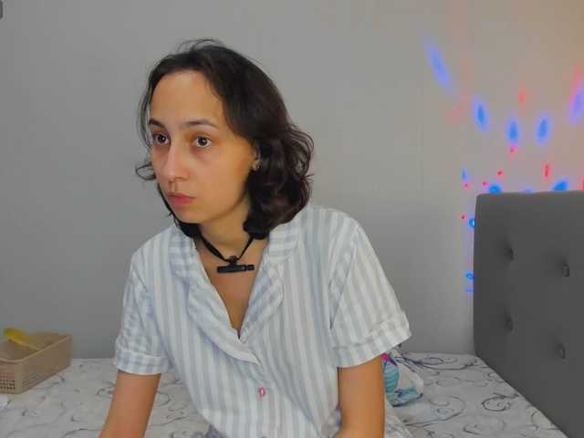 Fotogrāfijas ReginaShine Hi. I am porn actress Regina Moonshine. I'm glad to see you. Let's have a nice time. I'm saving up for a vacation of 75,000 tokens.Camera with comments 50 t 10 minutesLovens control is included in private.